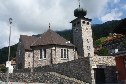 2005-Pfarrkirche St. Josef-Triesenberg
