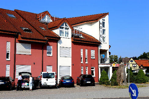 Aankomst bij Wincent Hotel in Sinsheim